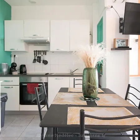 L'echappee Verte - & Proche Gare - Stationnement Gratuit Rue - Wifi Apartment La Rochelle (Charente-Maritime)